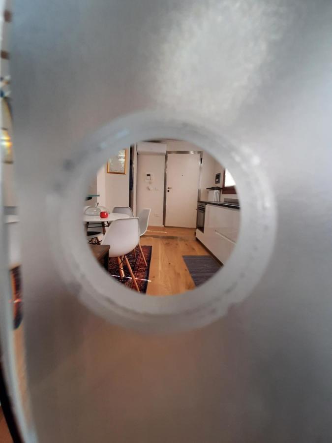 Mini Contra' Dei Servi - Vicenza Apartment Bagian luar foto